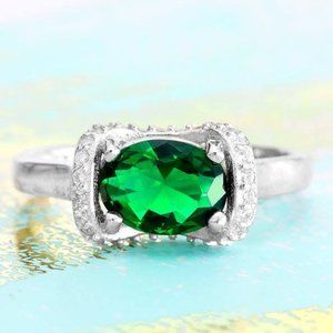 Emerald Green Gemstone Ring, real 925 Sterling Silver Charmed Aroma Size 7 BP